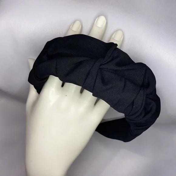 BLACK HEADBAND ✨✨✨ - Picture 2 of 6
